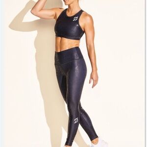 Peloton Black Viper Shine Bra and Leggings set